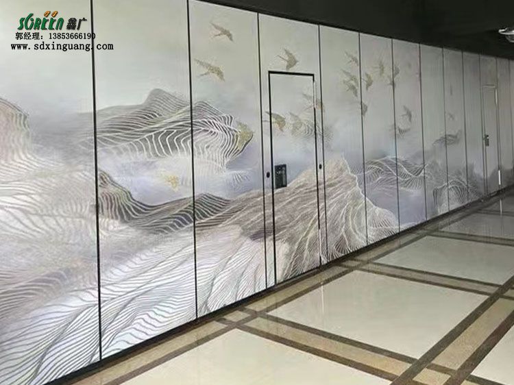 濰坊活動隔斷廠家酒店活動隔斷墻，展廳折疊推拉門，移動屏風高隔